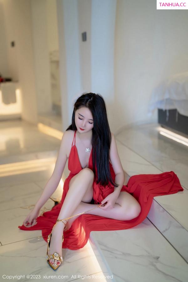 Summer宝宝  [XiuRen]高清写真图 2023.10.17 No.7517 Summer宝宝 丝袜美腿第29张图片